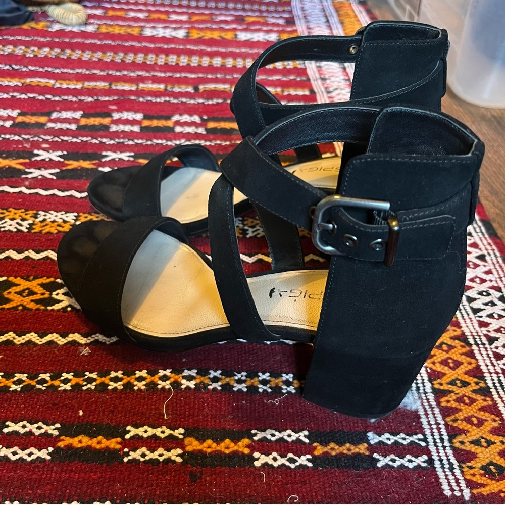 Via Spiga Black Strappy Heeled Sandals